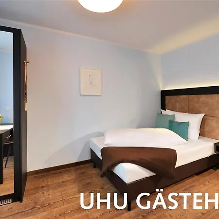 Uhu Garni Hotell 3*