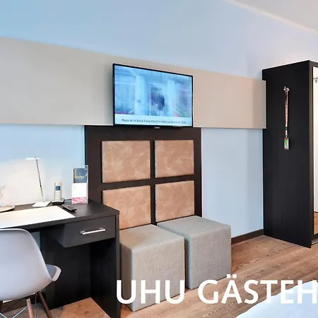 Uhu Garni