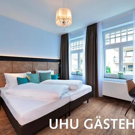Uhu Garni 3* Cologne