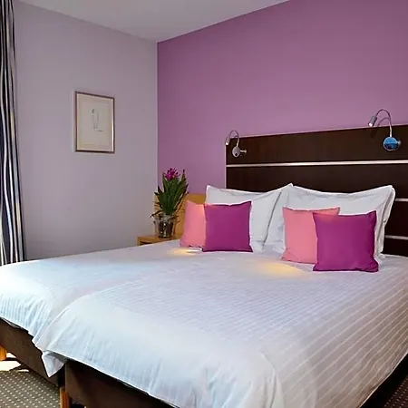 Uhu Garni 3* Kolín nad Rýnem