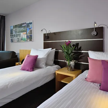 Otel Uhu Garni 3*