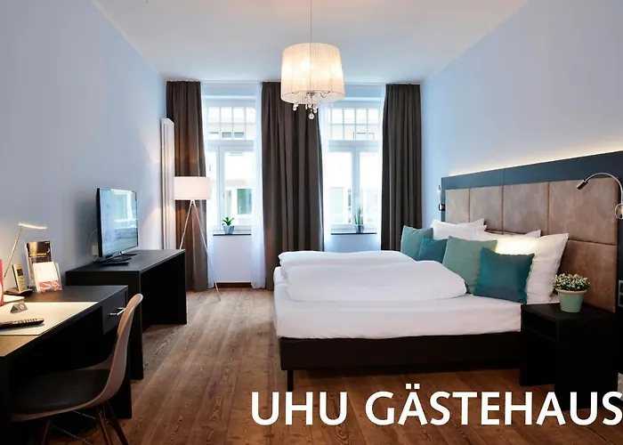 Uhu Garni מלון 3*