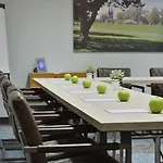 Uhu Garni מלון 3*